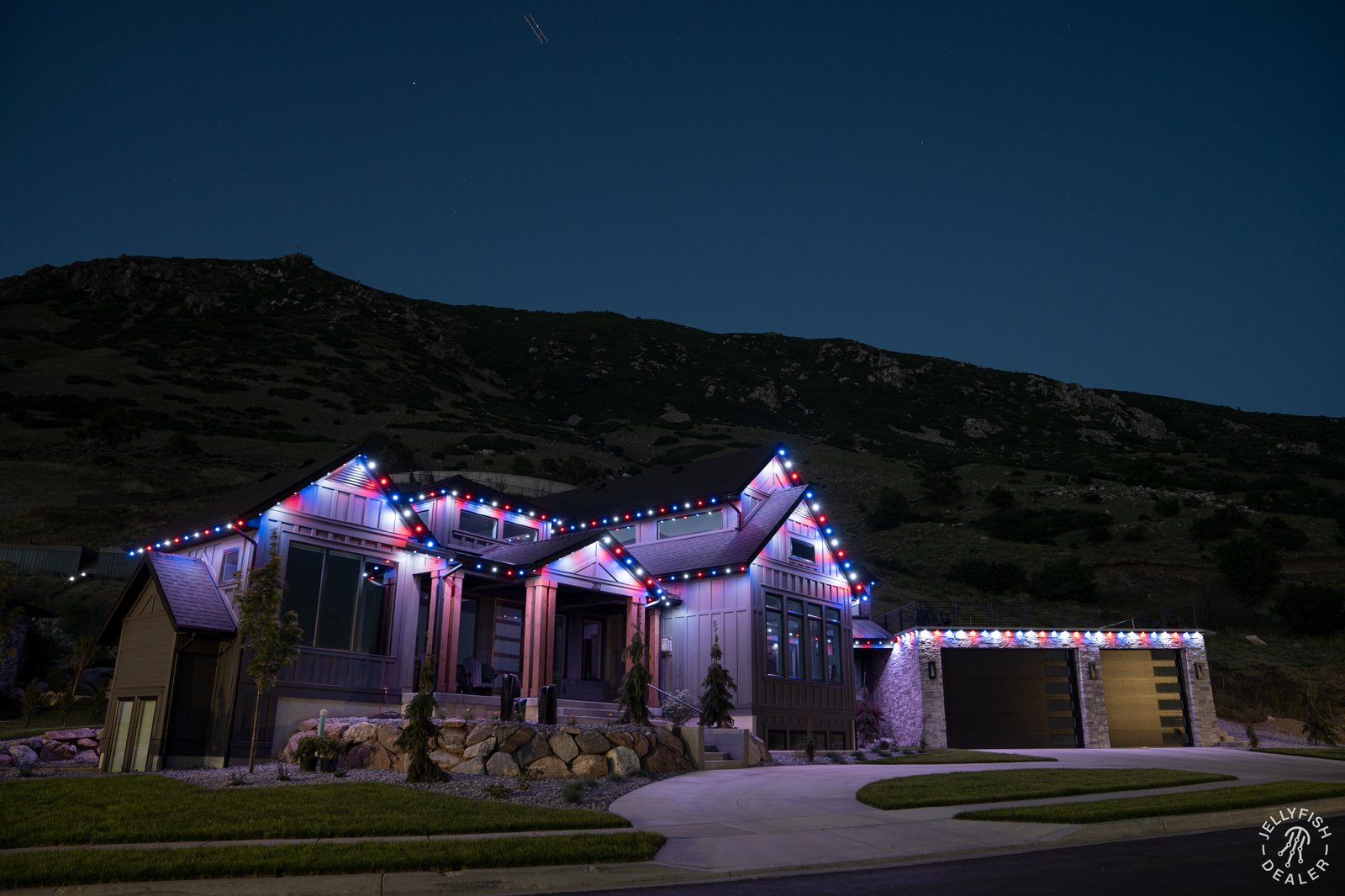 For homes in Perrysburg that want year-round accent light. in Perrysburg, Ohio