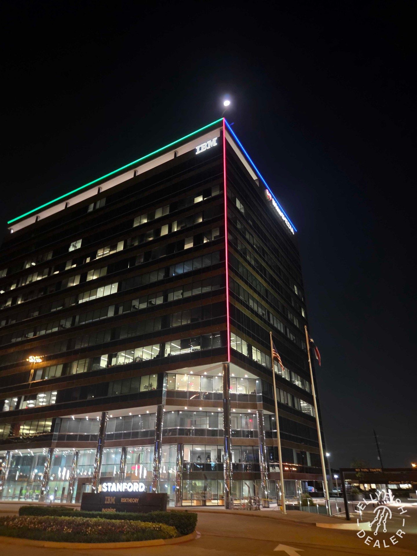Corporate corner accent