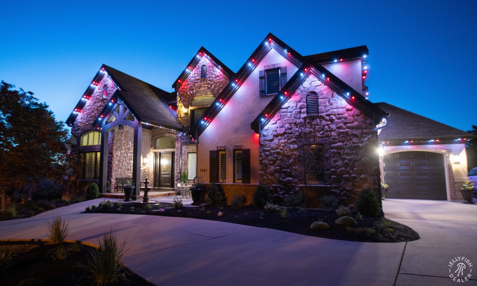 Seasonal displays for Tiffin homes & businesses. in Tiffin, Ohio