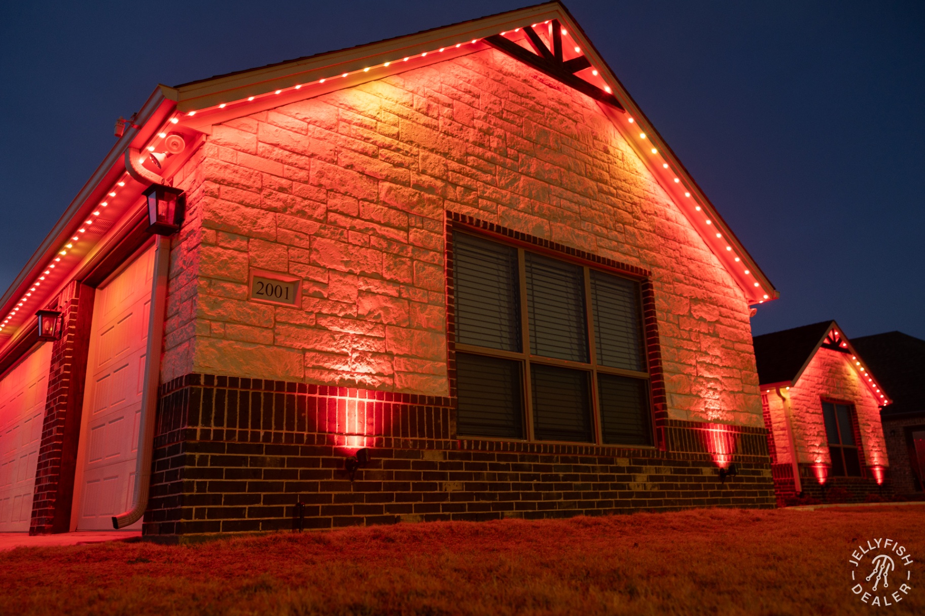 Warm red eave & uplighting